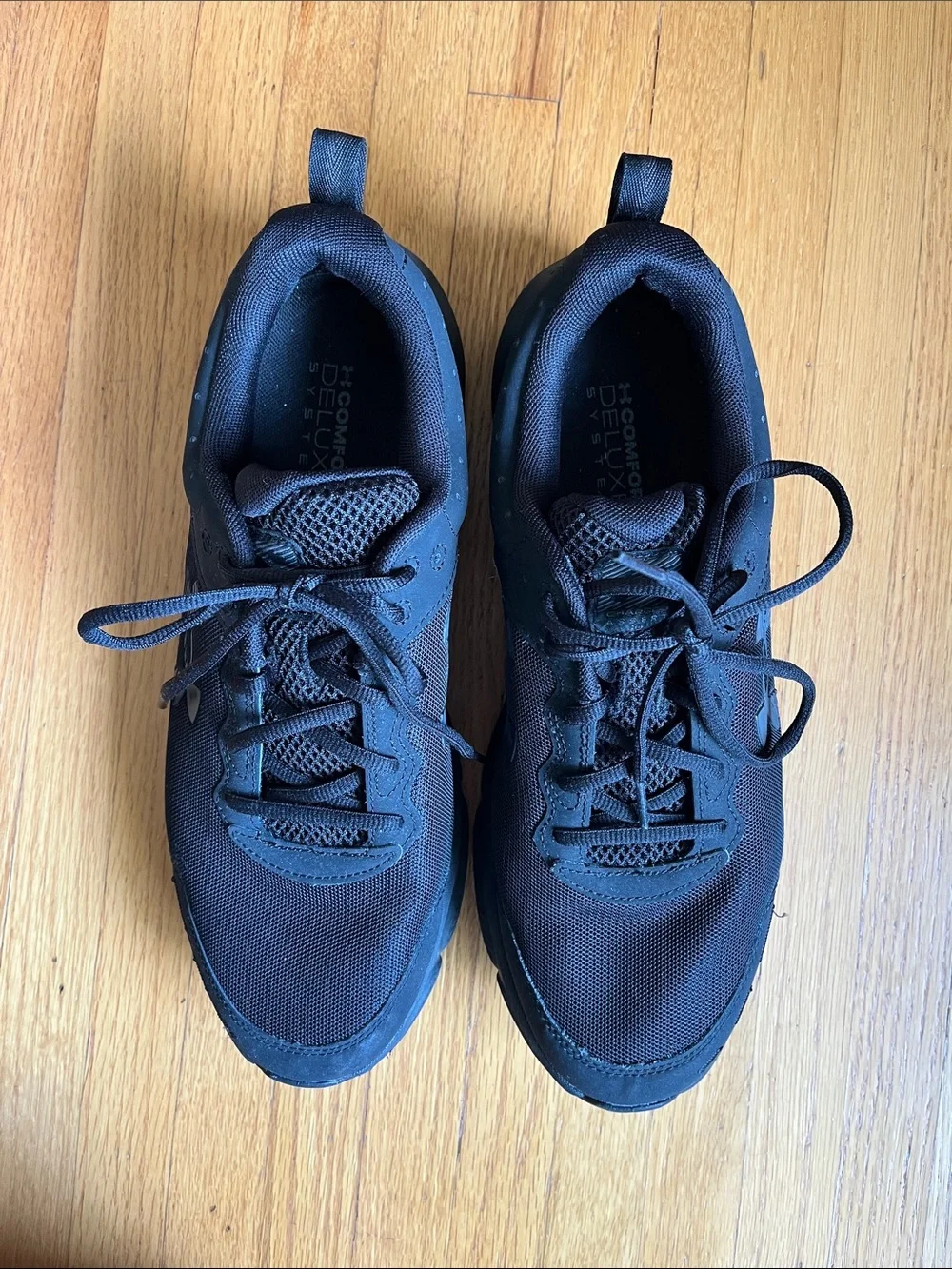 Under Armour Charged Assert 10 Black Running Shoes size 11